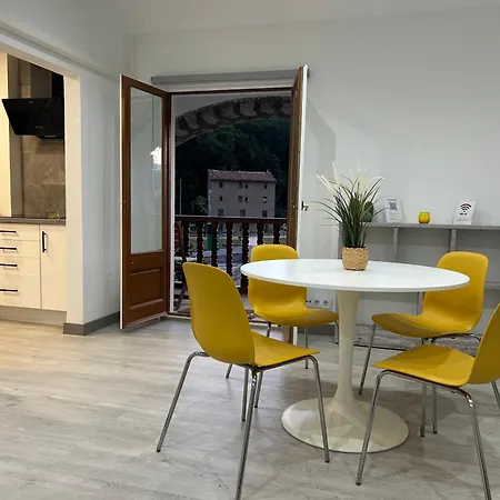 Cal Botey Apartment